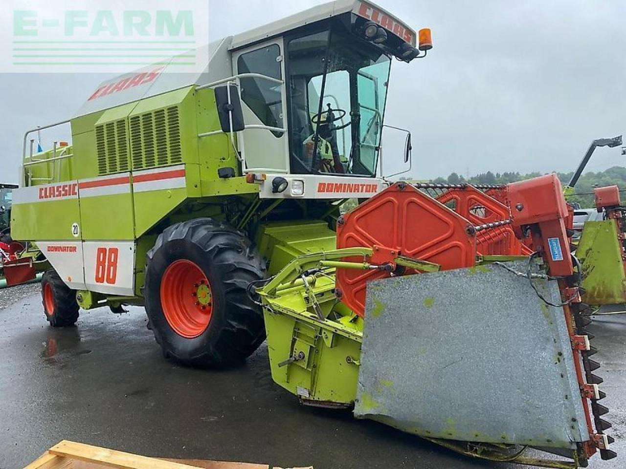 Combine harvester CLAAS dominator 88: picture 8