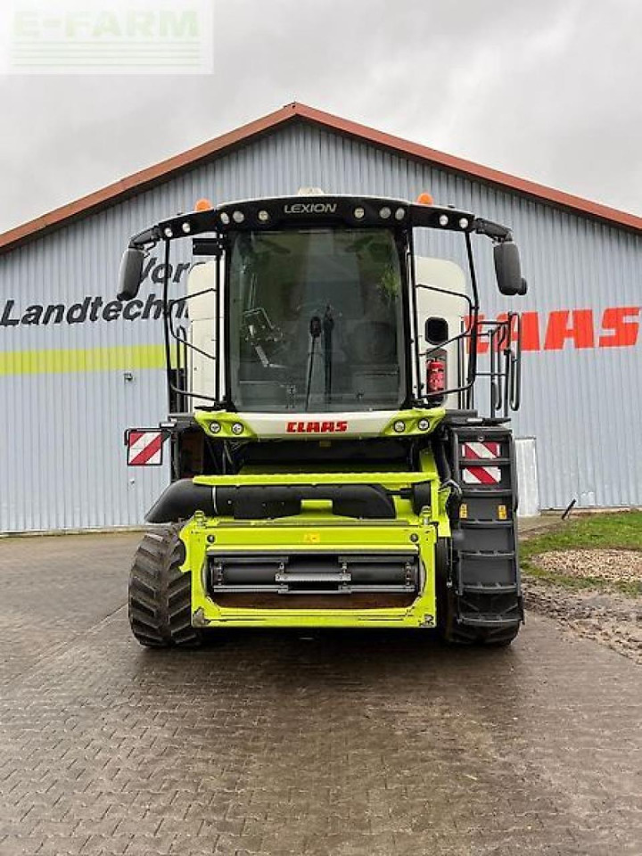 CLAAS lexion 8700 tt - Combine harvester: picture 2 CLAAS lexion 8700 tt - Combine harvester: picture 2