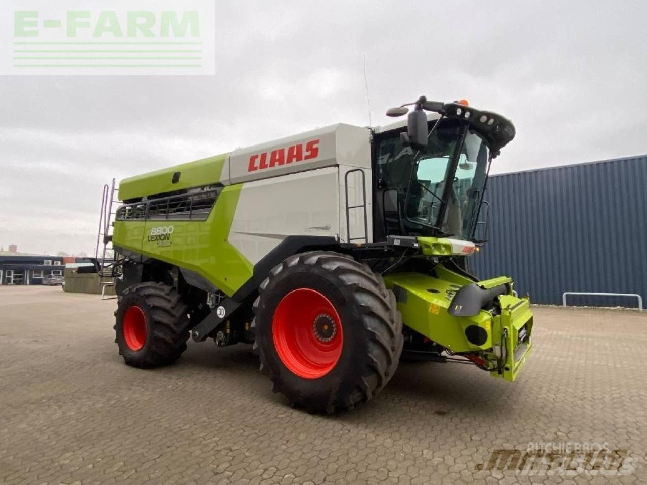 Combine harvester CLAAS lexion 8800 4wd: picture 11 Combine harvester CLAAS lexion 8800 4wd: picture 11
