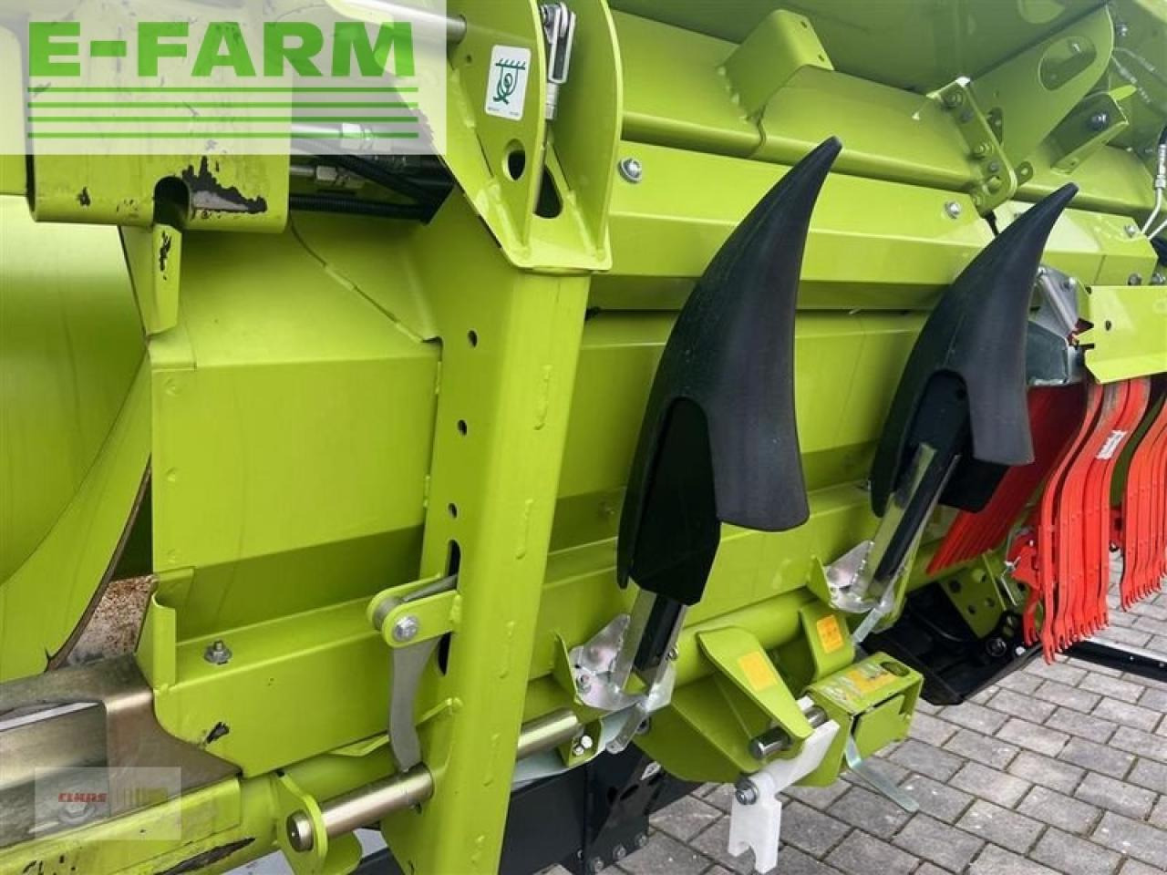 Farm tractor CLAAS maxflex 560 + tw: picture 8