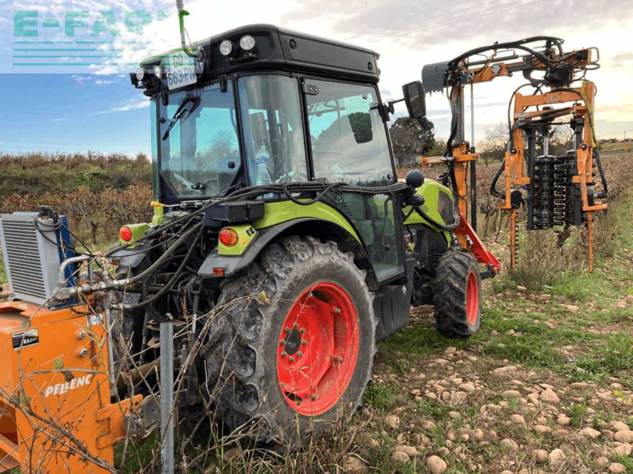 Farm tractor CLAAS nexos 240 m: picture 9