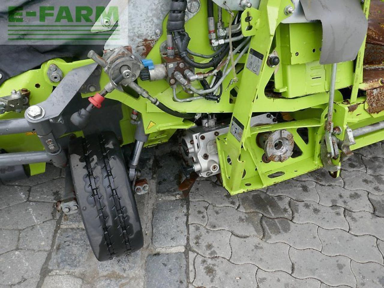 Forage harvester attachment CLAAS orbis 750 transportsystem: picture 10