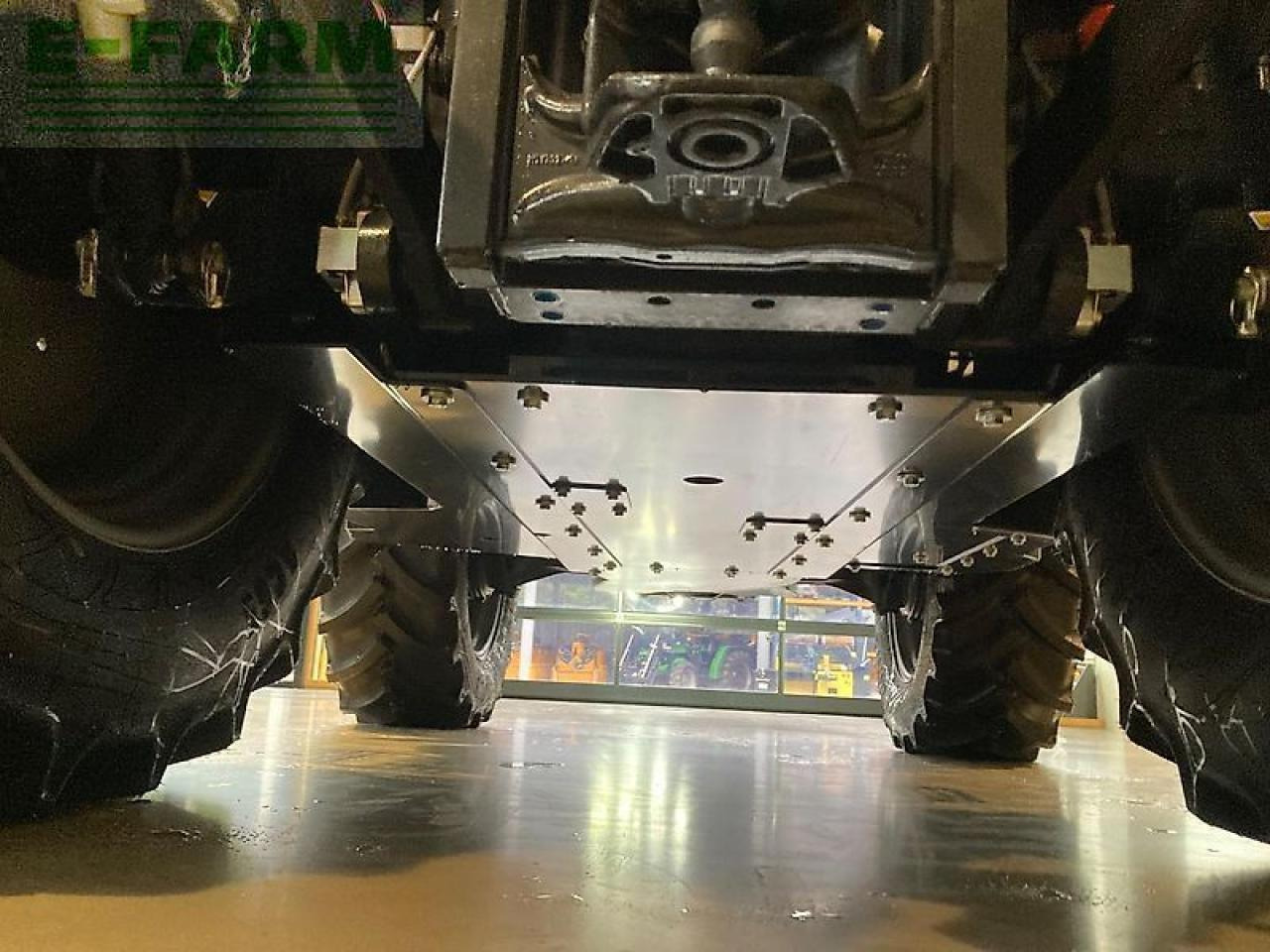 Farm tractor Deutz-Fahr 6125 c powershift PowerShift: picture 20