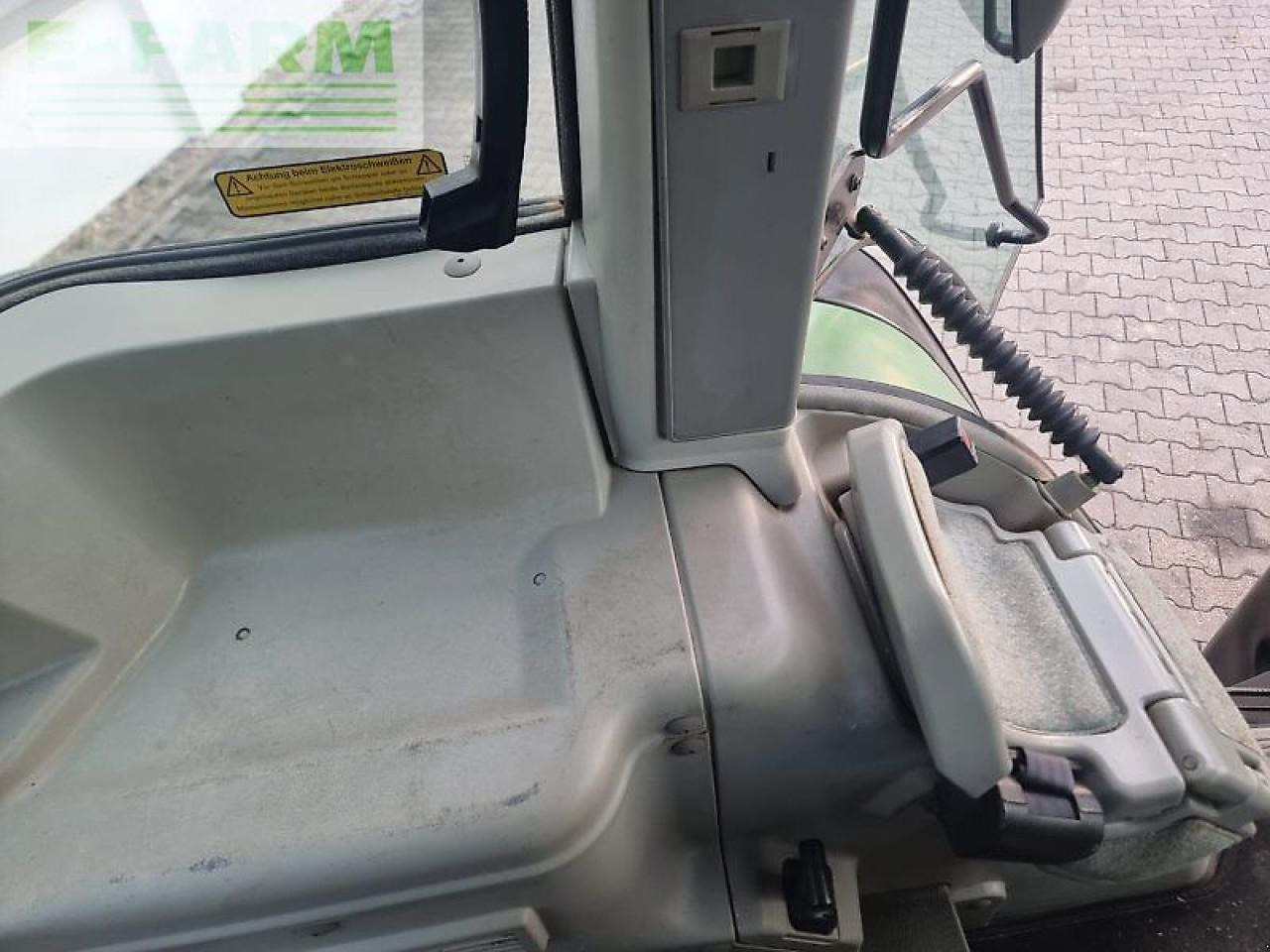 Farm tractor Fendt 718 vario comiii: picture 13