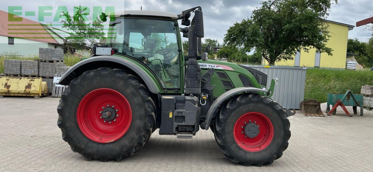 Fendt 724 Vario S4 - Farm tractor: picture 5 Fendt 724 Vario S4 - Farm tractor: picture 5