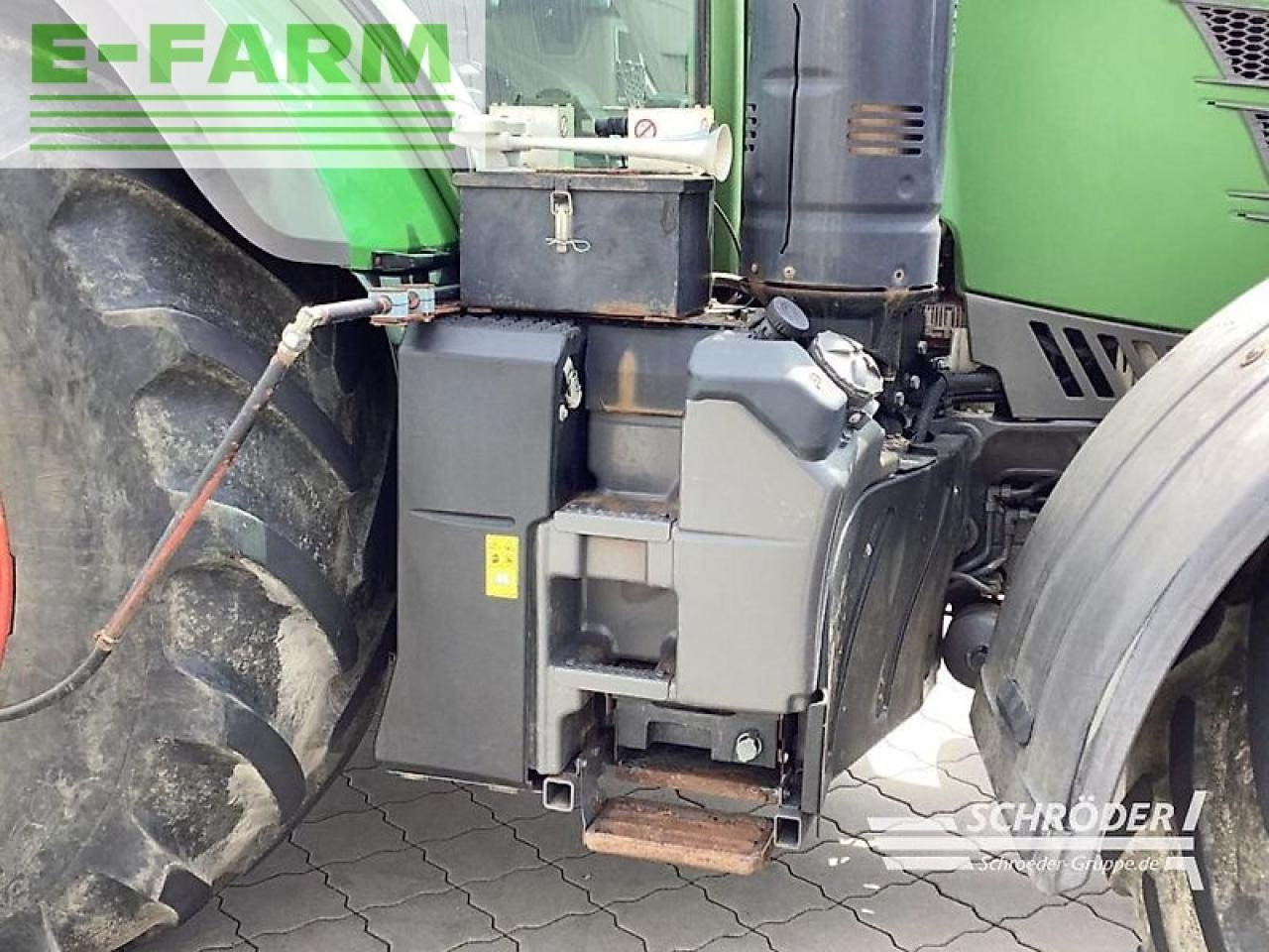 Farm tractor Fendt 724 s4 profi plus: picture 16