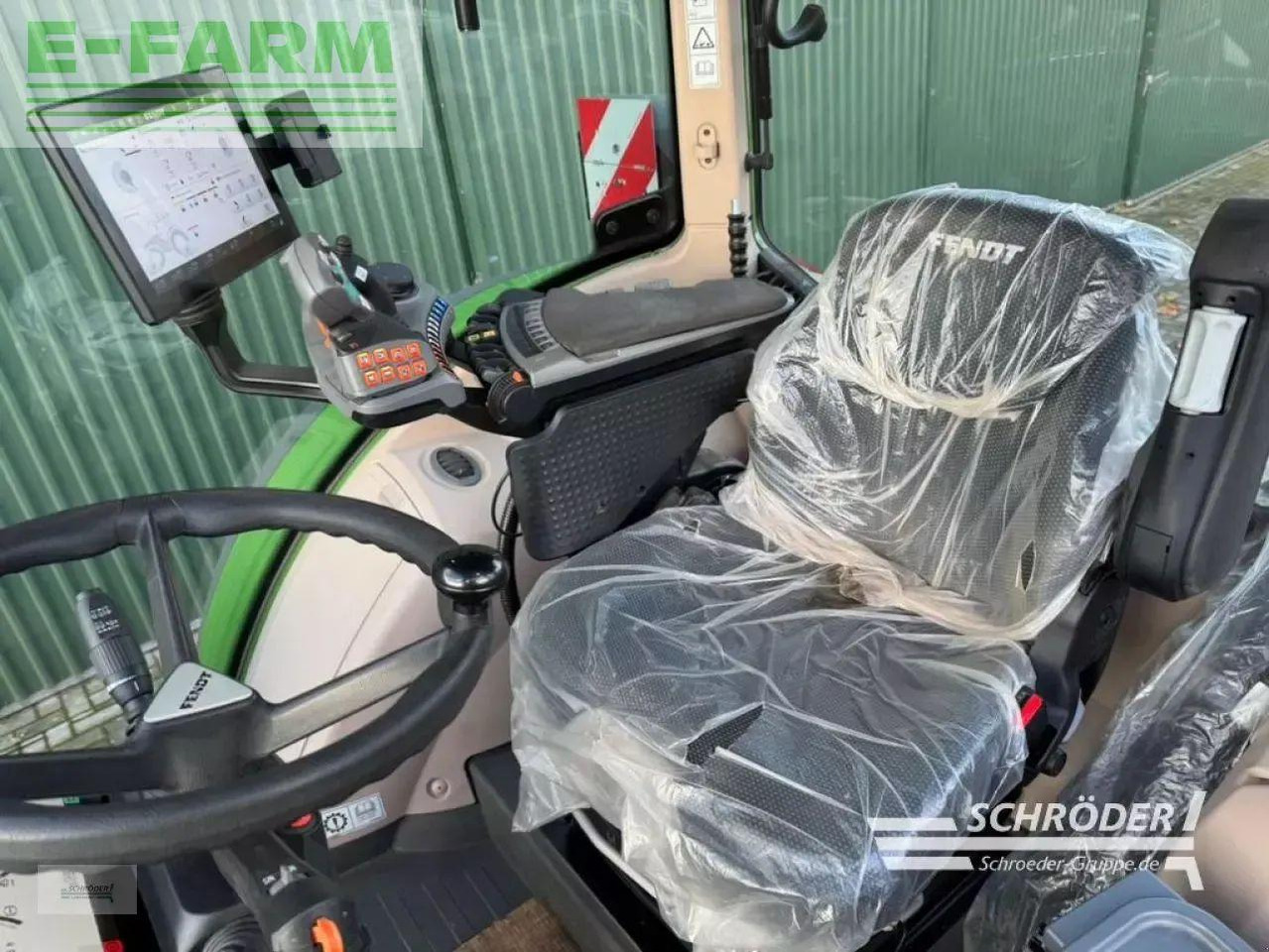 Farm tractor Fendt 724 vario gen6 profi plus ProfiPlus: picture 17