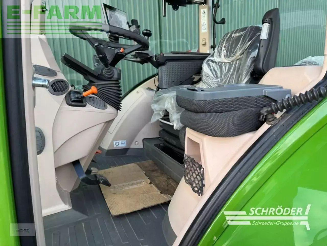 Farm tractor Fendt 724 vario gen6 profi plus ProfiPlus: picture 15