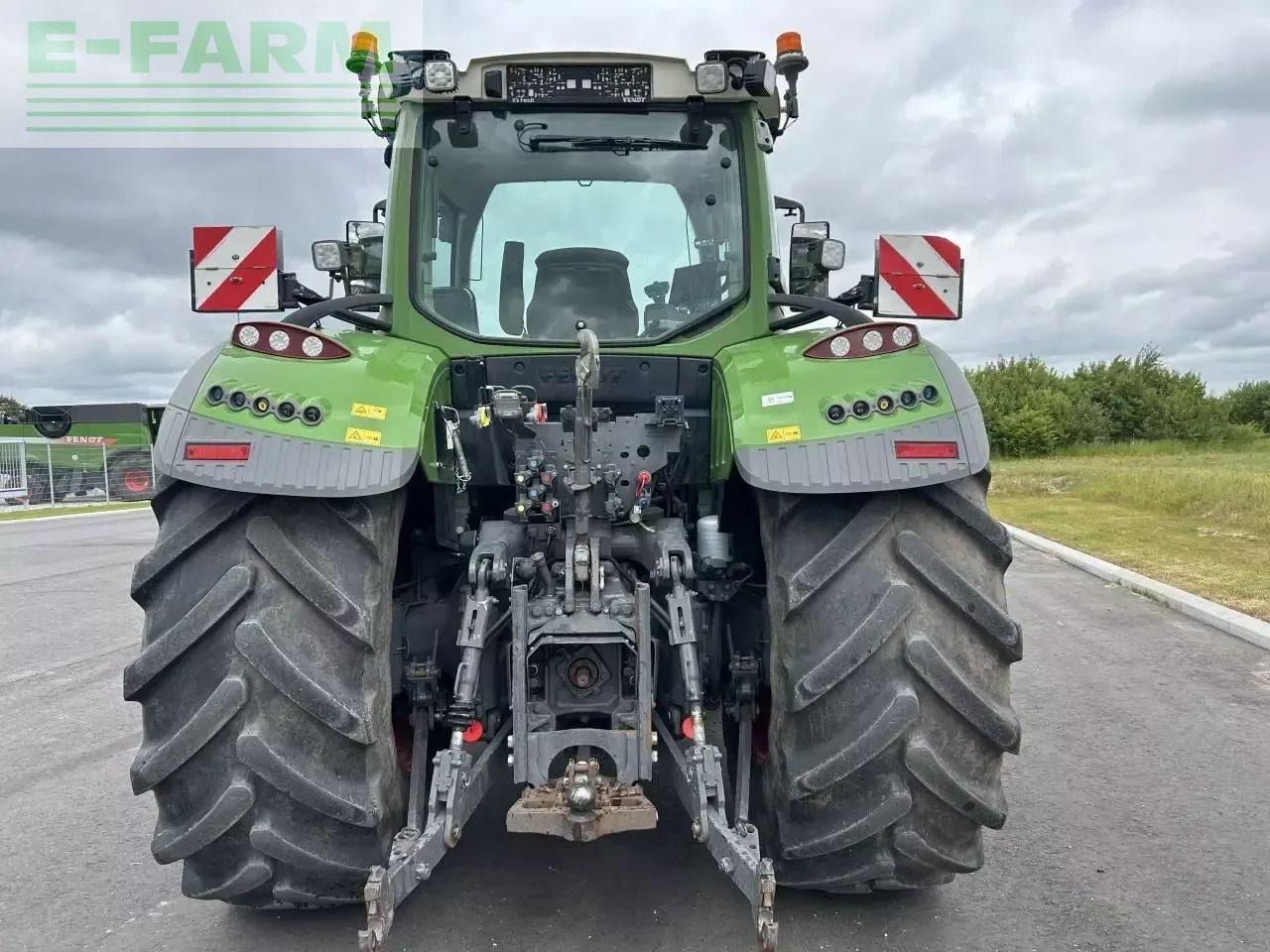 Fendt 724 vario s4 - Farm tractor: picture 3 Fendt 724 vario s4 - Farm tractor: picture 3