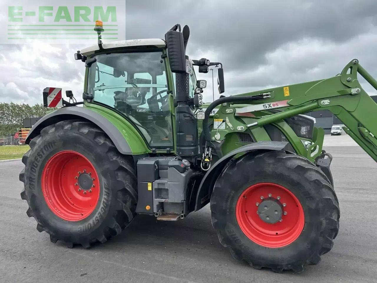 Fendt 724 vario s4 - Farm tractor: picture 5 Fendt 724 vario s4 - Farm tractor: picture 5