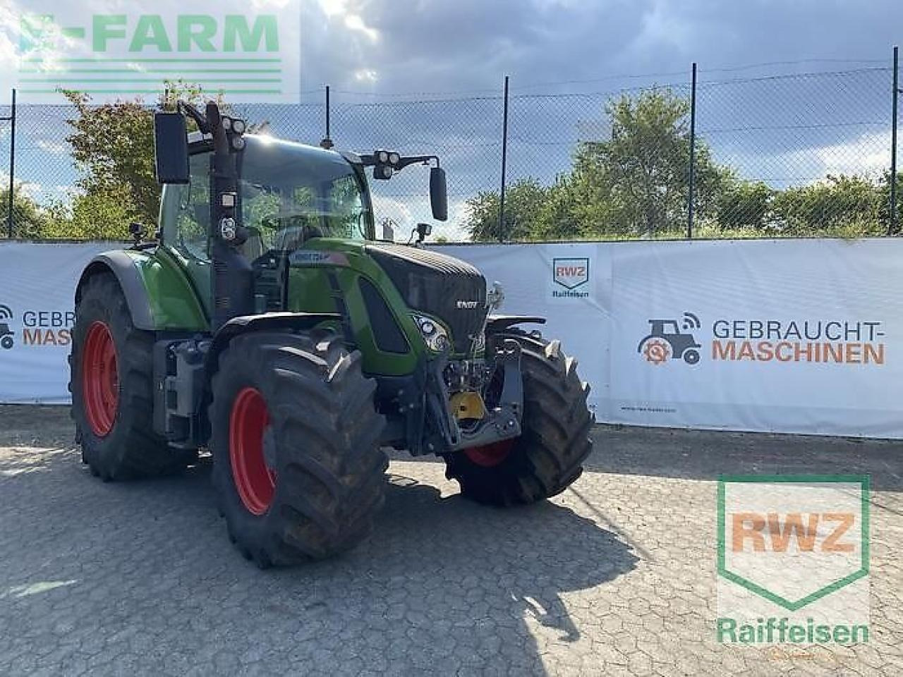Fendt 724 vario s4 - Farm tractor: picture 1 Fendt 724 vario s4 - Farm tractor: picture 1