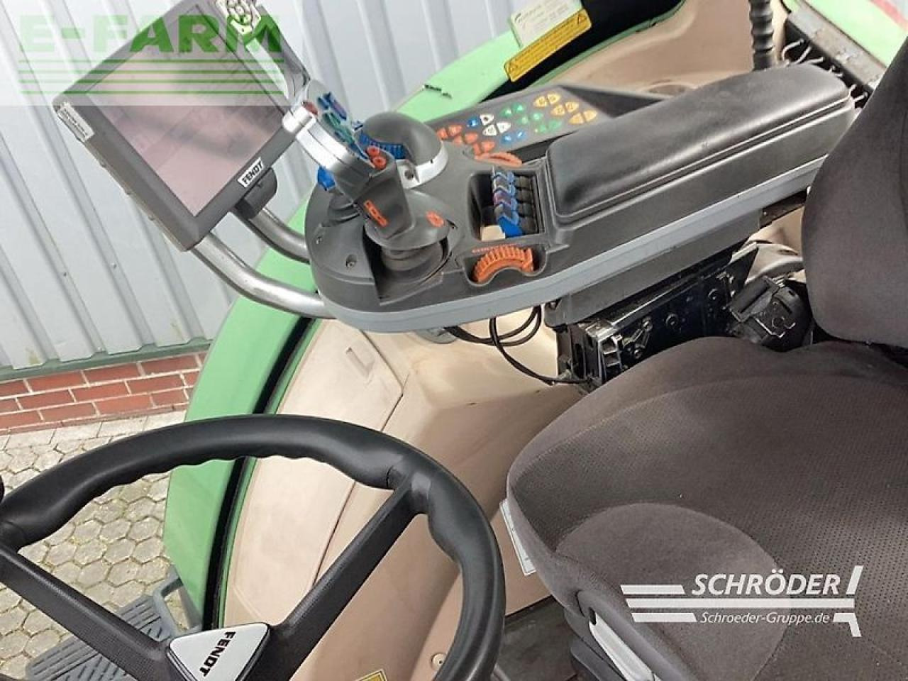 Farm tractor Fendt 724 vario scr profi plus ProfiPlus: picture 12