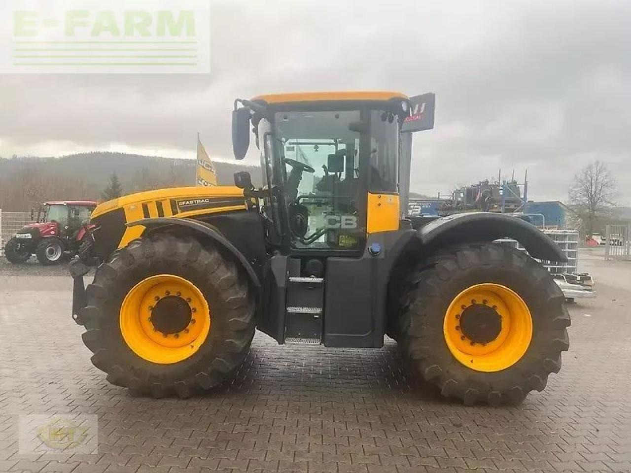 Farm tractor JCB fastrac 4220: picture 9