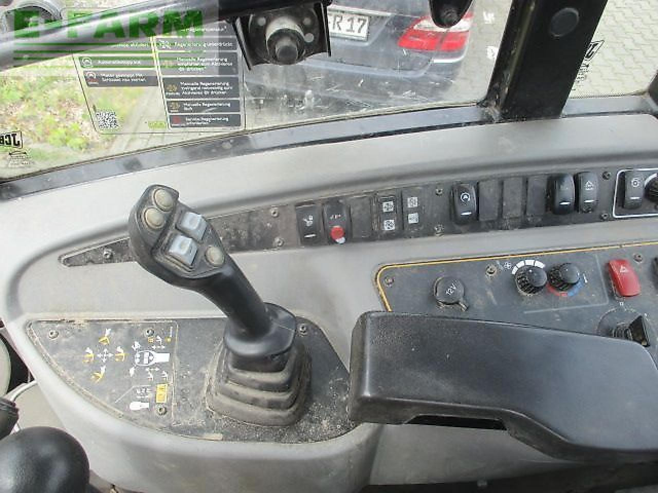 Wheel loader JCB tm 220 teleskopradlader: picture 7