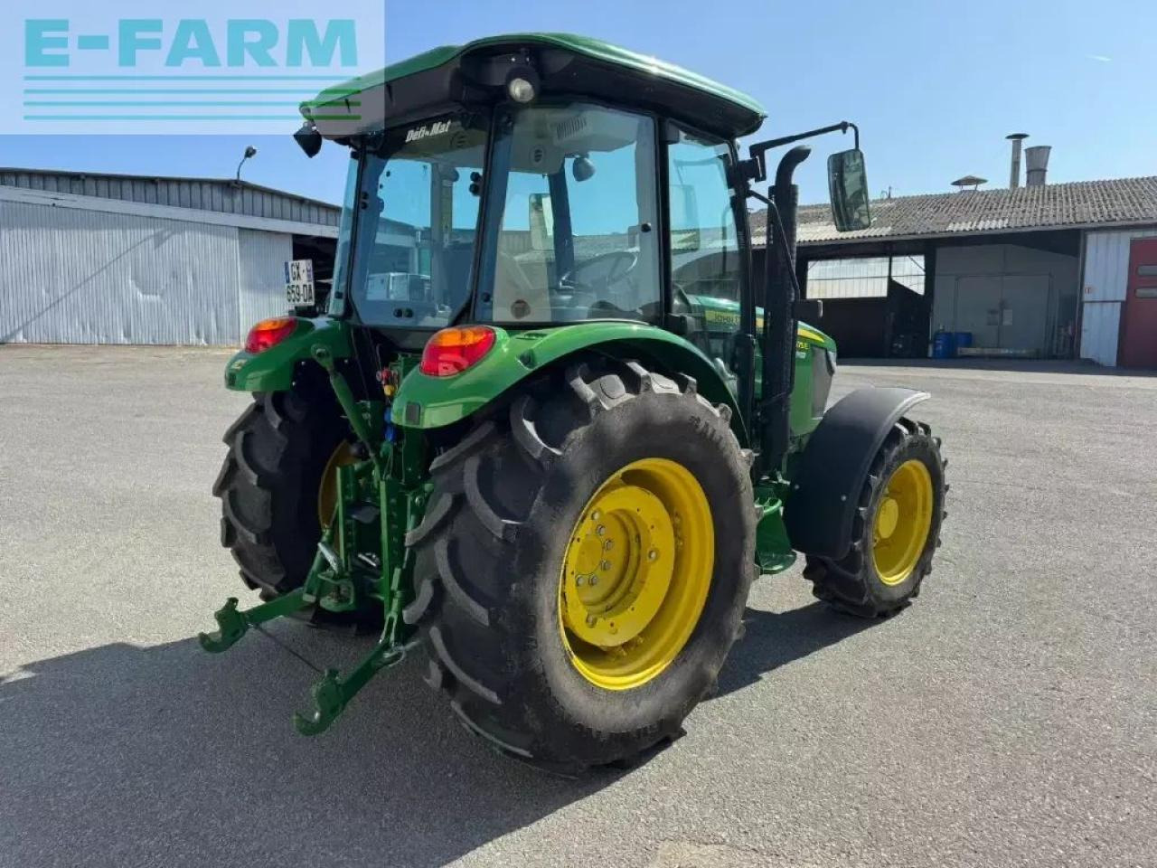 John Deere 5075e - Farm tractor: picture 3 John Deere 5075e - Farm tractor: picture 3