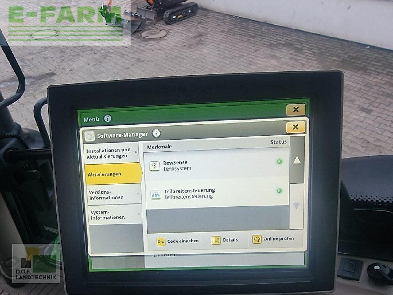 Farm tractor John Deere 6155r: picture 16