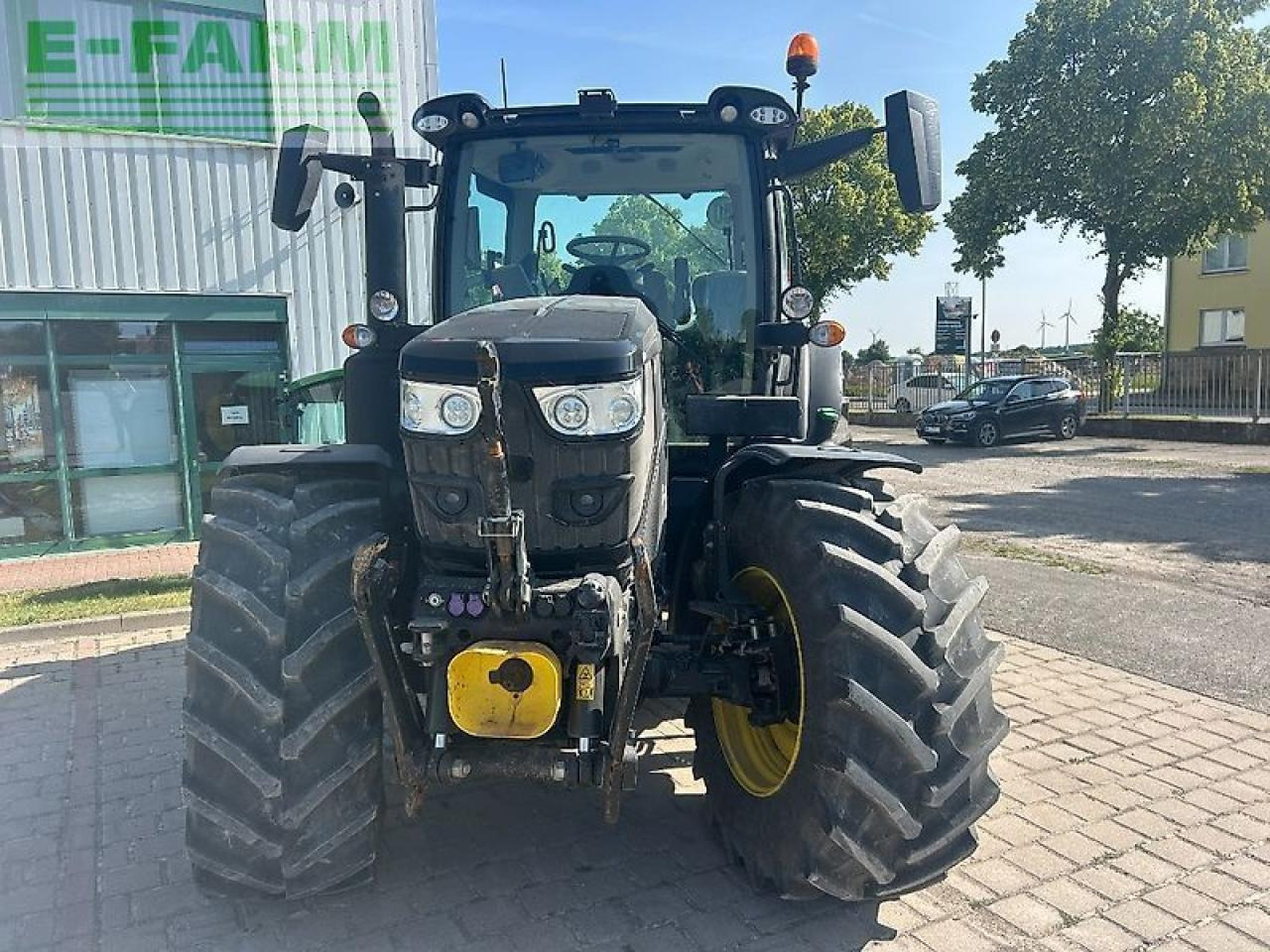 John Deere 6r150 - Farm tractor: picture 2 John Deere 6r150 - Farm tractor: picture 2