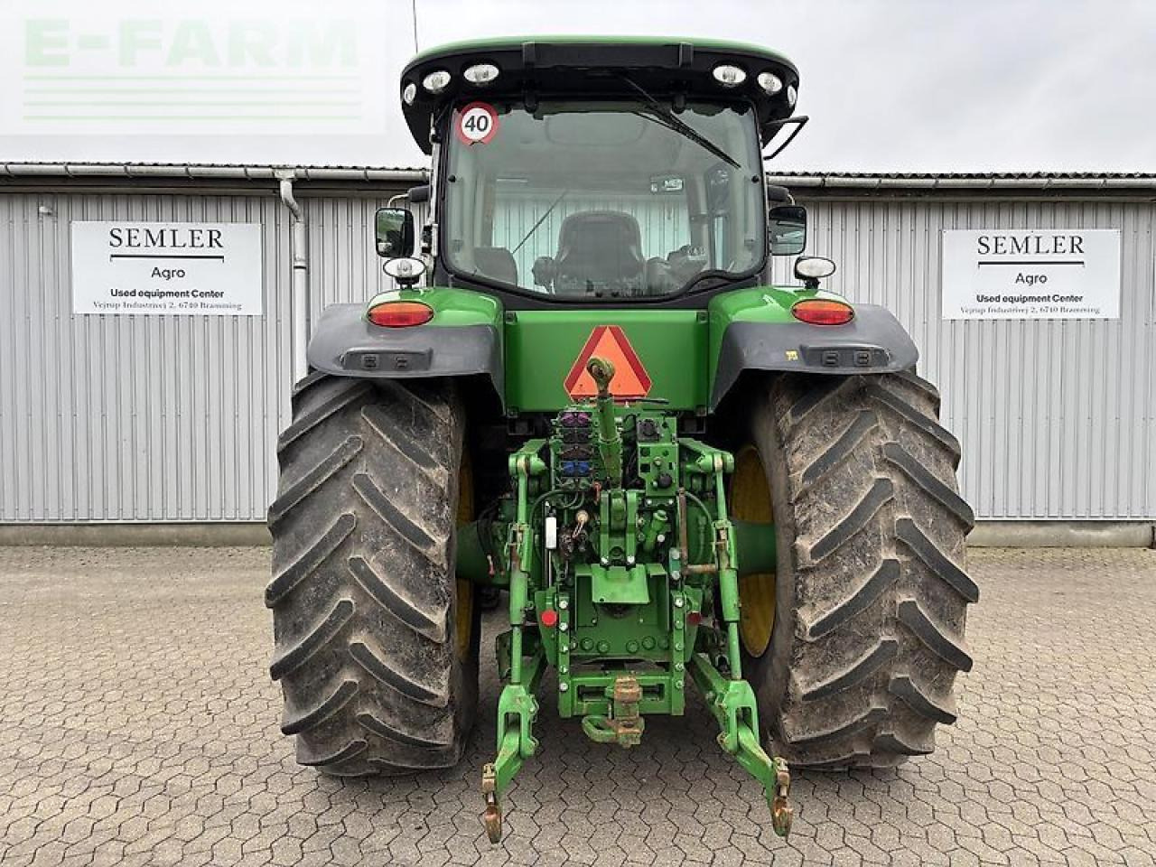 Farm tractor John Deere 7280r: picture 13
