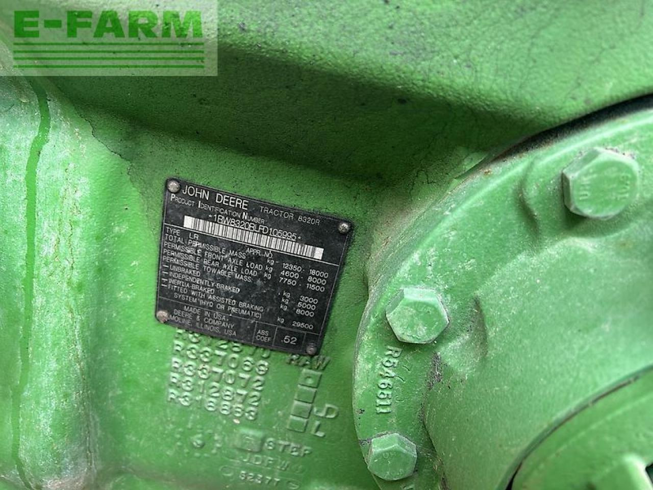 Farm tractor John Deere 8320r: picture 6