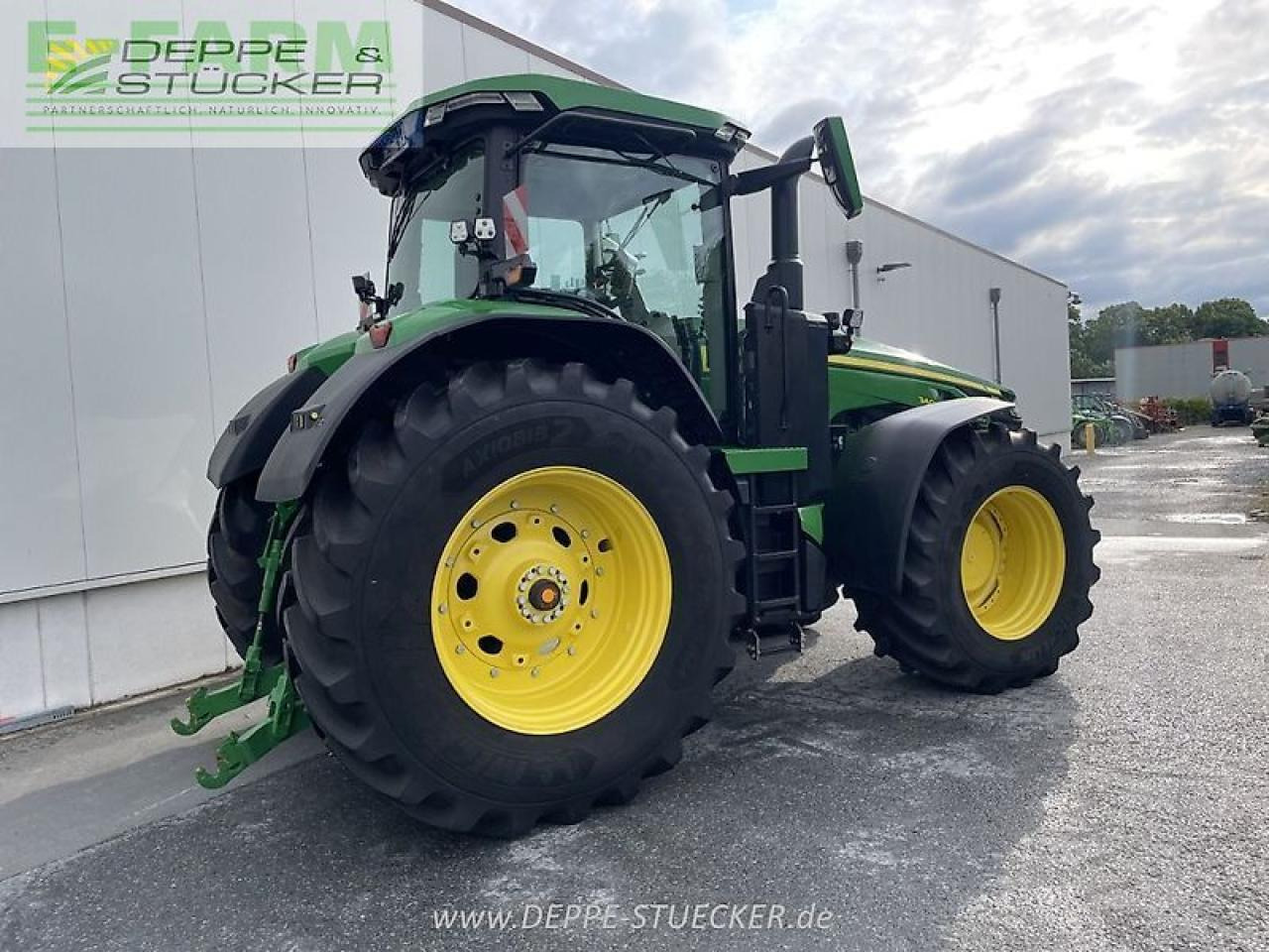 John Deere 8r 340 - Farm tractor: picture 4 John Deere 8r 340 - Farm tractor: picture 4