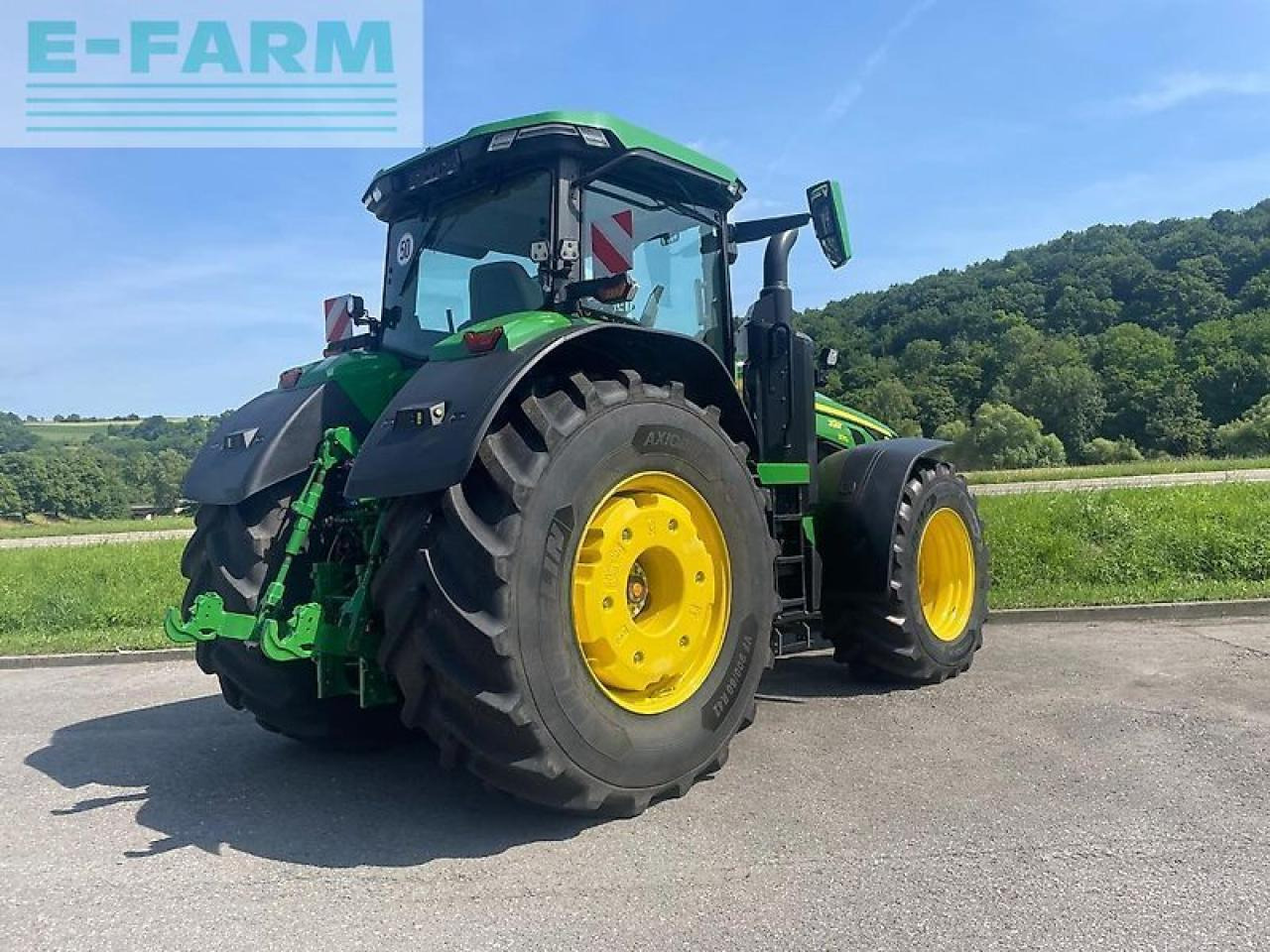 Farm tractor John Deere 8r370 / 8r 370: picture 6