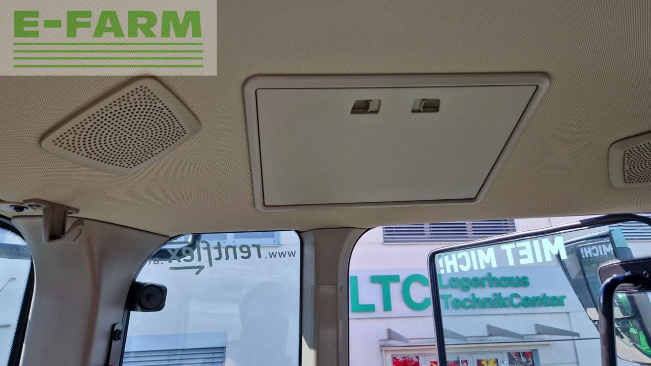 Farm tractor John Deere 9RX 640: picture 24