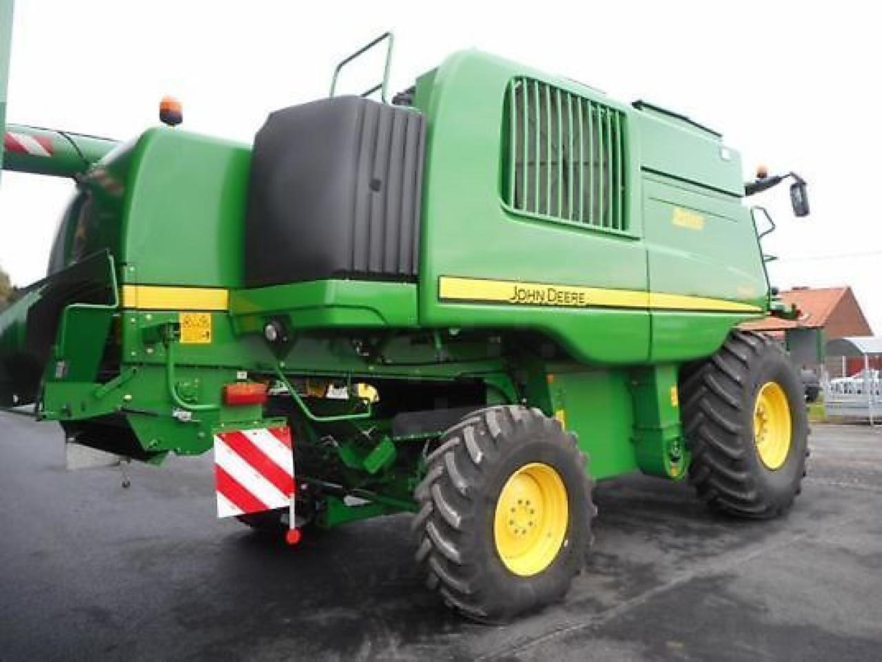 John Deere t660 - Combine harvester: picture 3 John Deere t660 - Combine harvester: picture 3