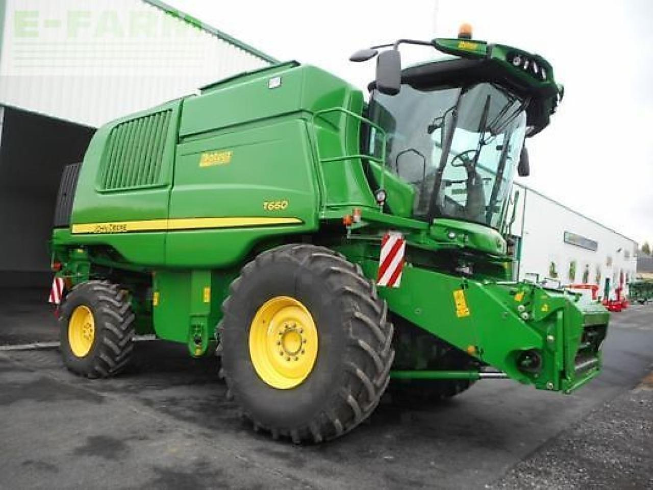 John Deere t660 - Combine harvester: picture 2 John Deere t660 - Combine harvester: picture 2