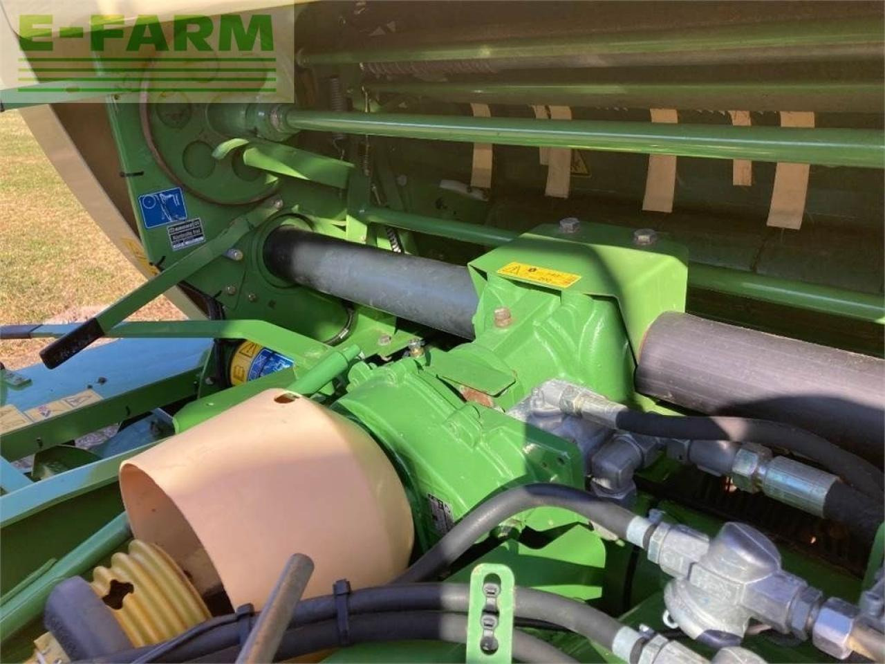 Square baler Krone comprima cv 150 xc: picture 17 Square baler Krone comprima cv 150 xc: picture 17