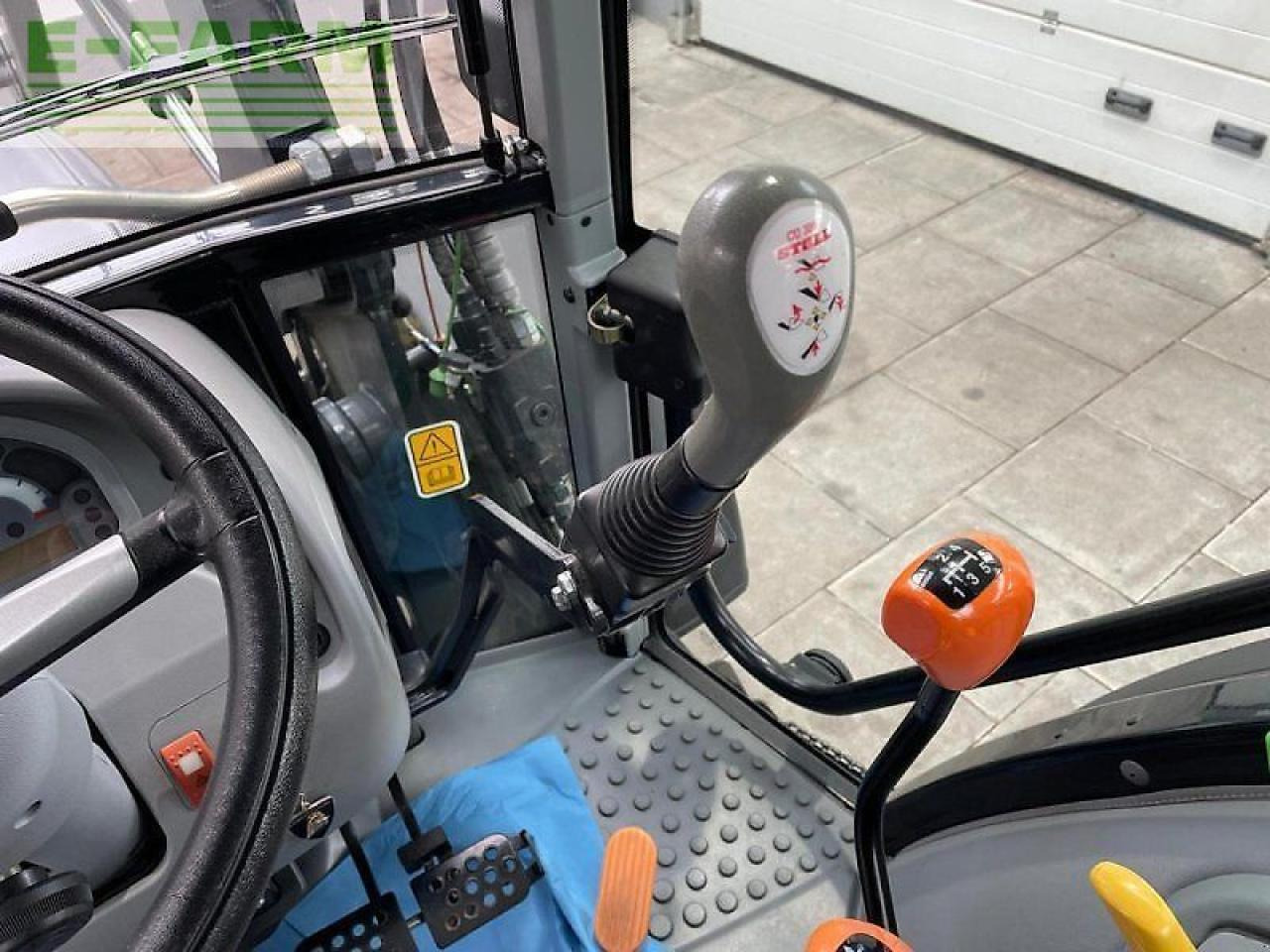 Farm tractor Lamborghini r 2.70 target dt: picture 12 Farm tractor Lamborghini r 2.70 target dt: picture 12