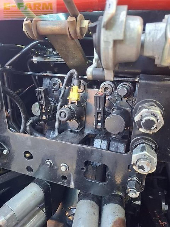 Farm tractor Massey Ferguson 6475: picture 24 Farm tractor Massey Ferguson 6475: picture 24