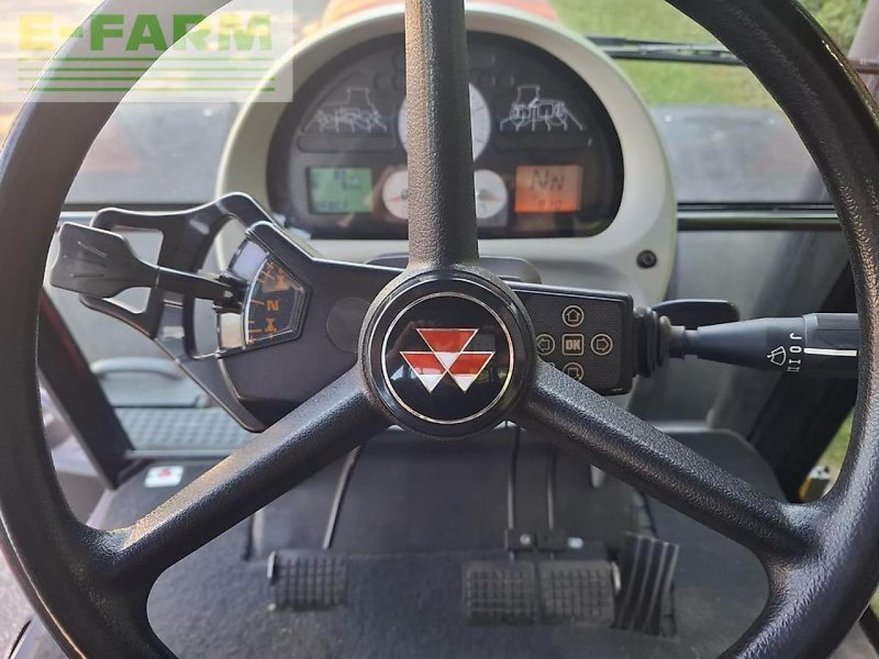 Farm tractor Massey Ferguson 6475: picture 18 Farm tractor Massey Ferguson 6475: picture 18