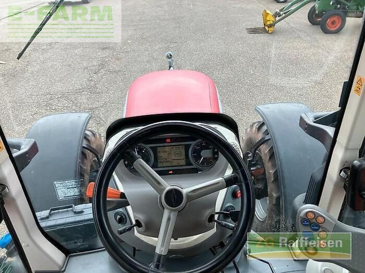 Farm tractor McCormick x6.430 vt drive: picture 13 Farm tractor McCormick x6.430 vt drive: picture 13