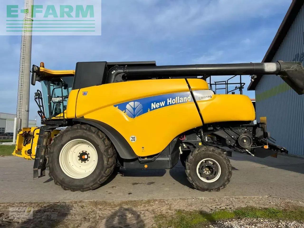 Combine harvester New Holland cr 9070: picture 8