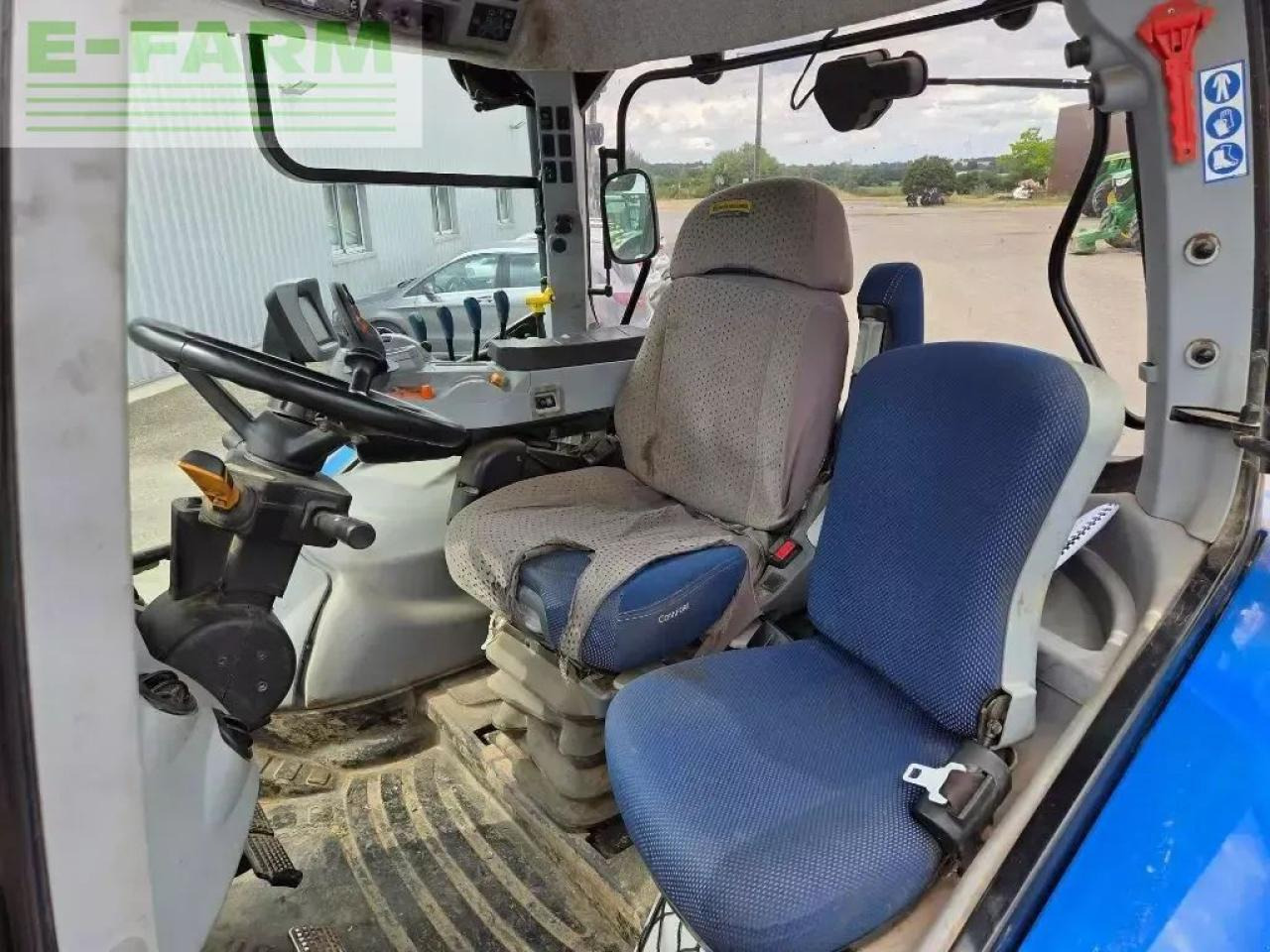 Farm tractor New Holland t.6 155 dc: picture 6