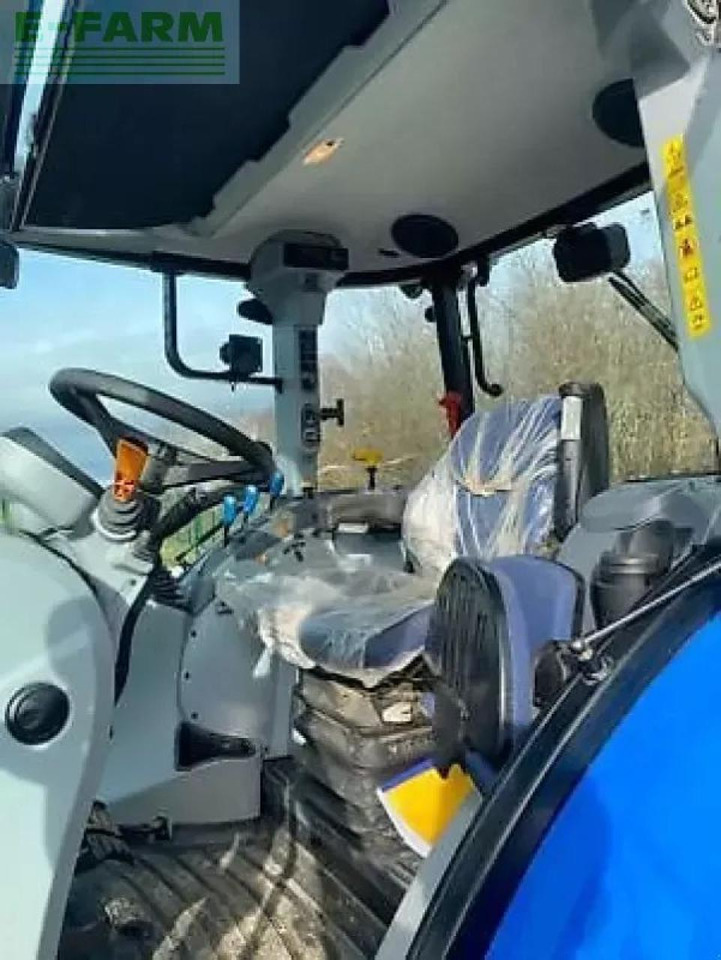 Farm tractor New Holland t5.120 electro command: picture 8