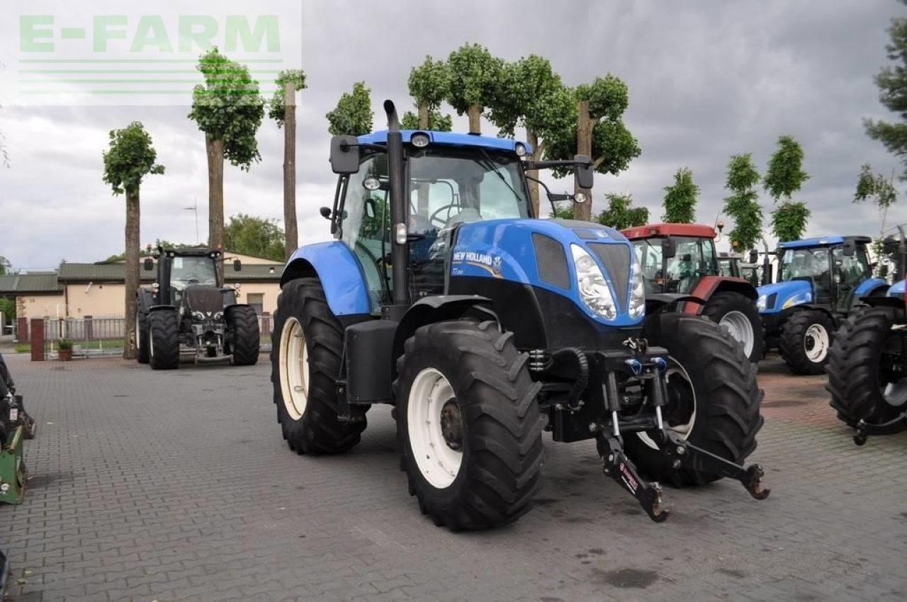 New Holland t7.200 rangecommand / price with tax / - Farm tractor: picture 2 New Holland t7.200 rangecommand / price with tax / - Farm tractor: picture 2