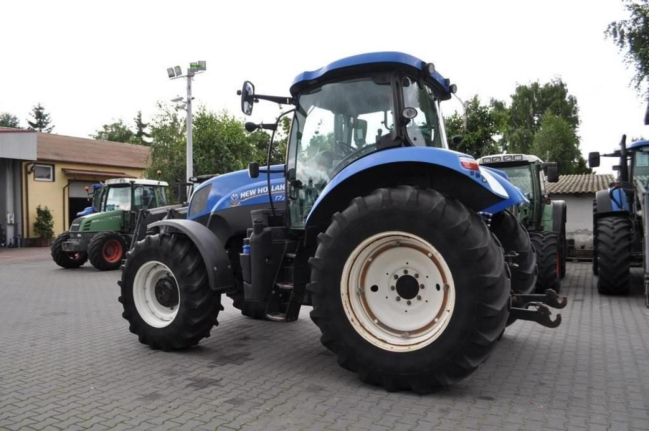 New Holland t7.200 rangecommand / price with tax / - Farm tractor: picture 5 New Holland t7.200 rangecommand / price with tax / - Farm tractor: picture 5