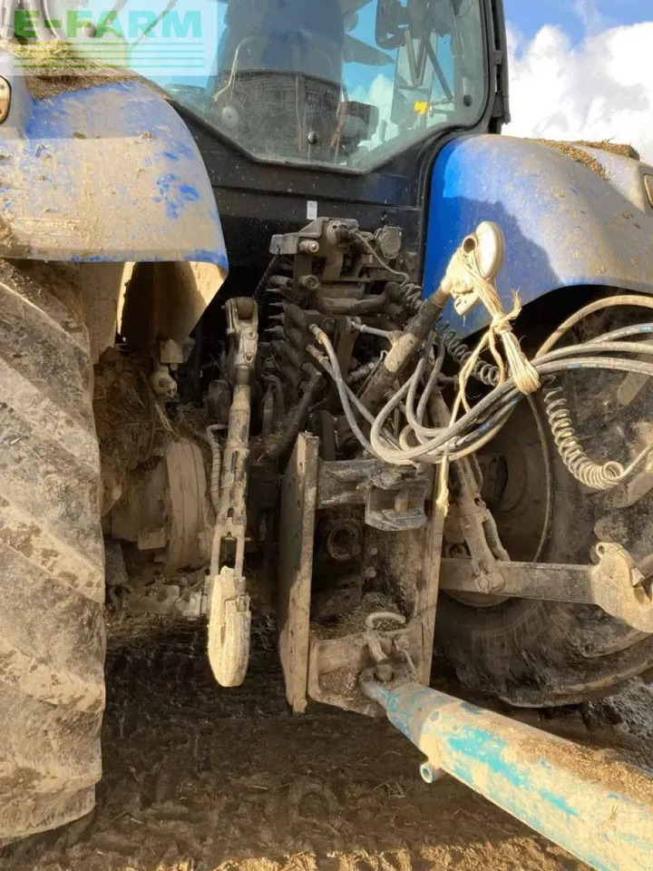 New Holland t7.210 rc s5 - Farm tractor: picture 2 New Holland t7.210 rc s5 - Farm tractor: picture 2