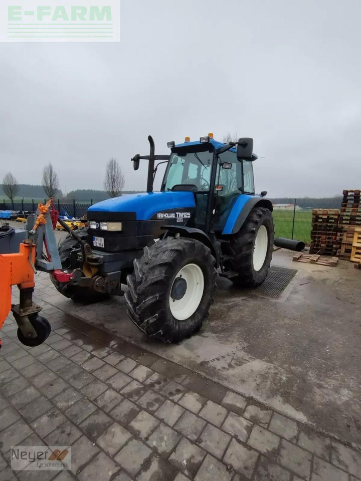 New Holland tm 125 - Farm tractor: picture 4 New Holland tm 125 - Farm tractor: picture 4