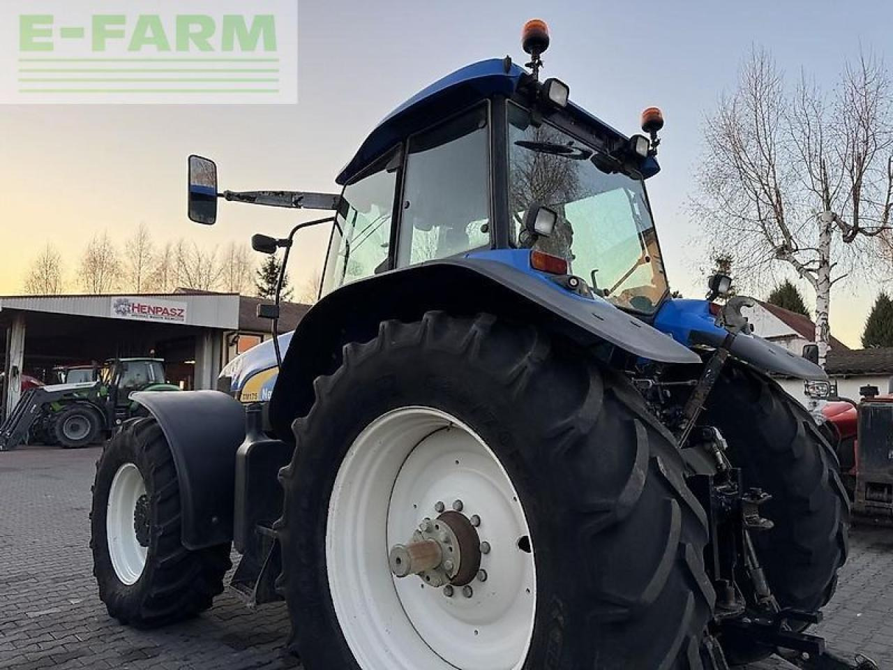 Farm tractor New Holland tm175 powercommand: picture 27 Farm tractor New Holland tm175 powercommand: picture 27