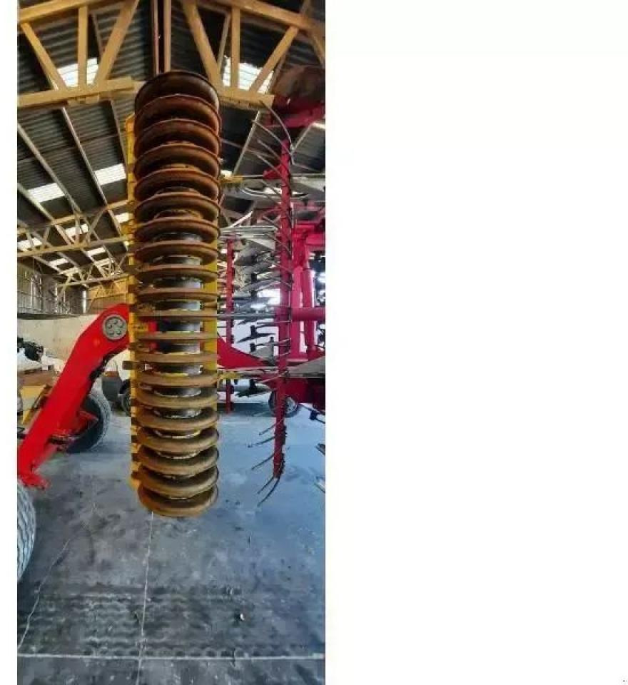 Cultivator Pöttinger terradisc5001: picture 7