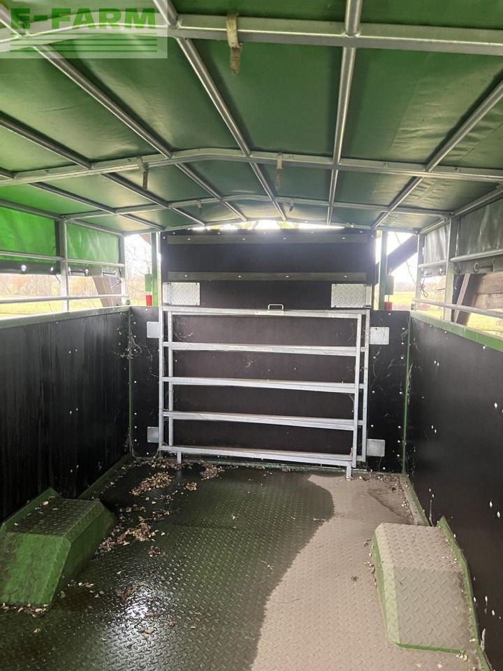Pronar T046 - Livestock trailer: picture 5 Pronar T046 - Livestock trailer: picture 5