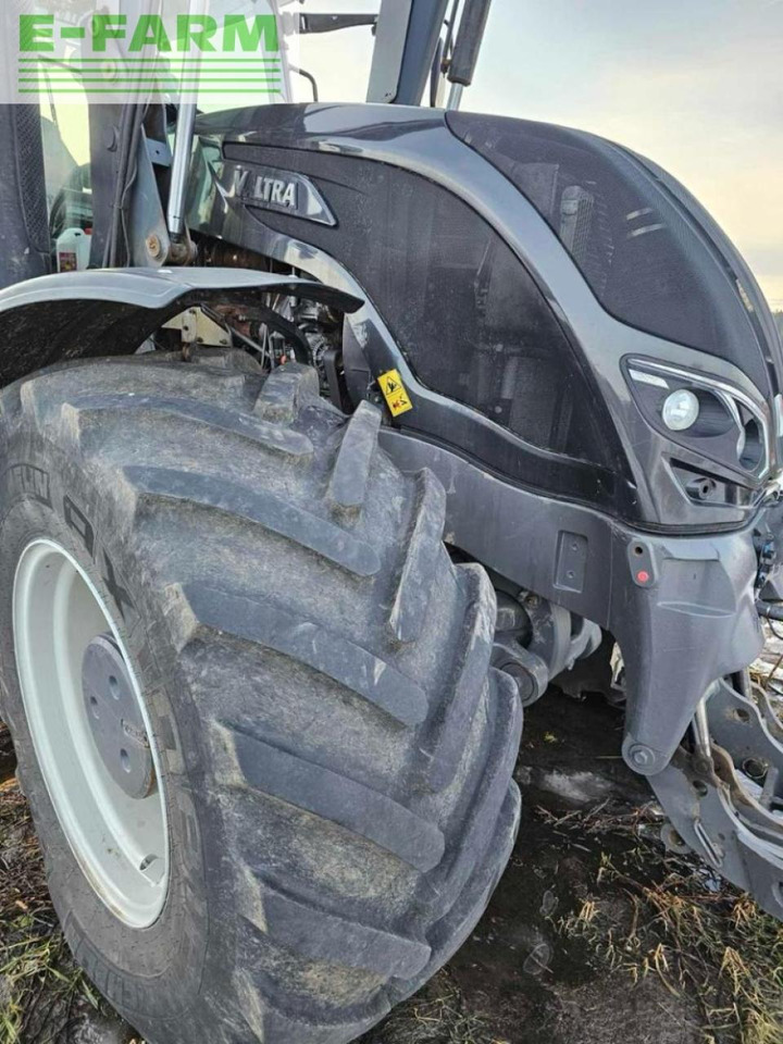 Farm tractor Valtra S294: picture 6