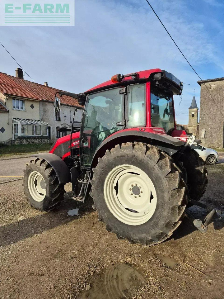 Valtra a85 - Farm tractor: picture 3 Valtra a85 - Farm tractor: picture 3