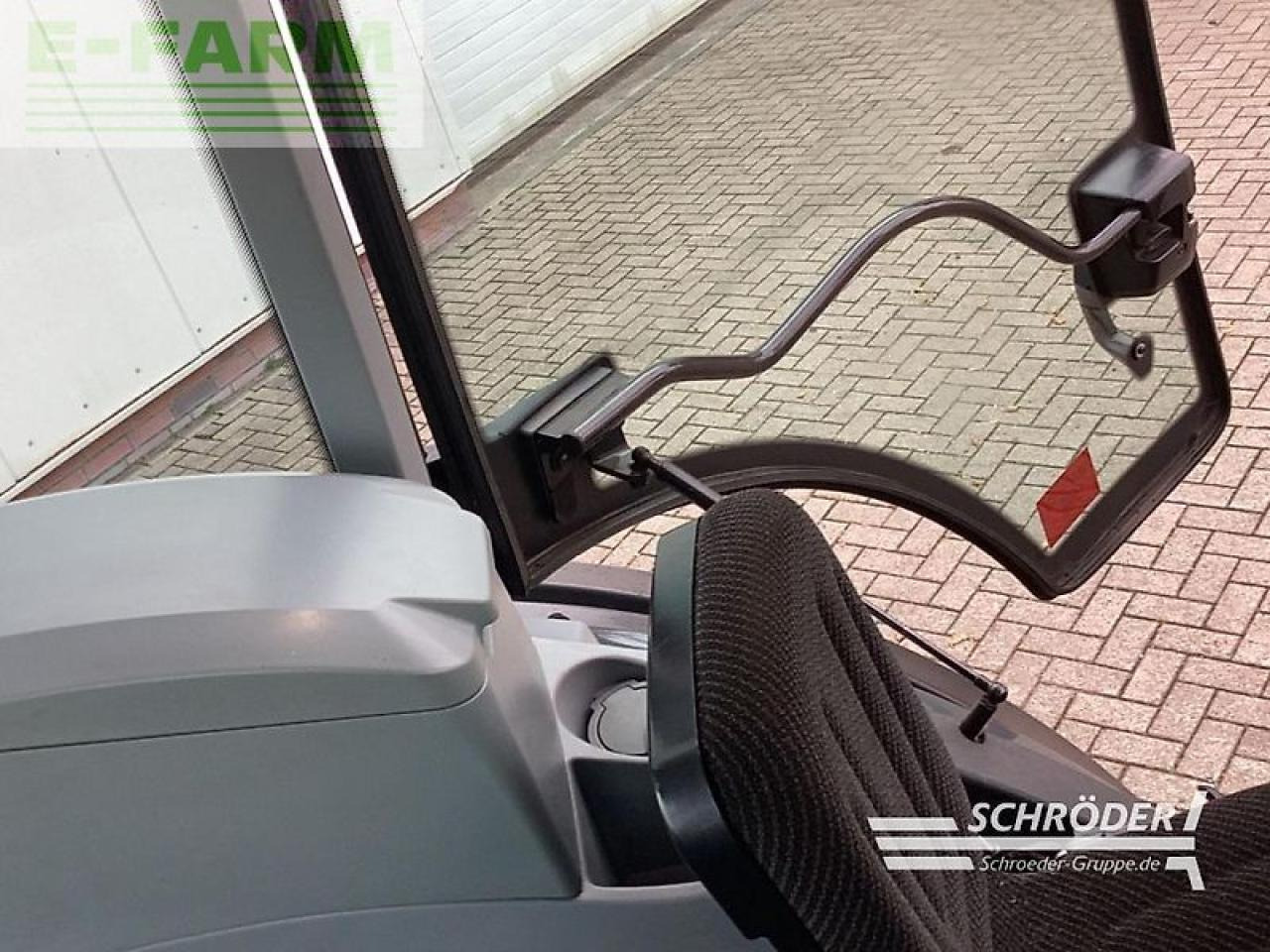 Farm tractor Valtra t 214 d smarttouch: picture 15