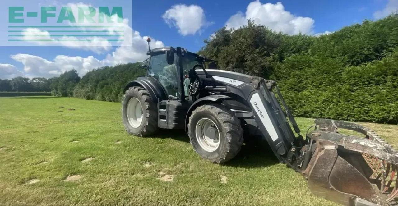 Valtra t154 - Farm tractor: picture 1 Valtra t154 - Farm tractor: picture 1
