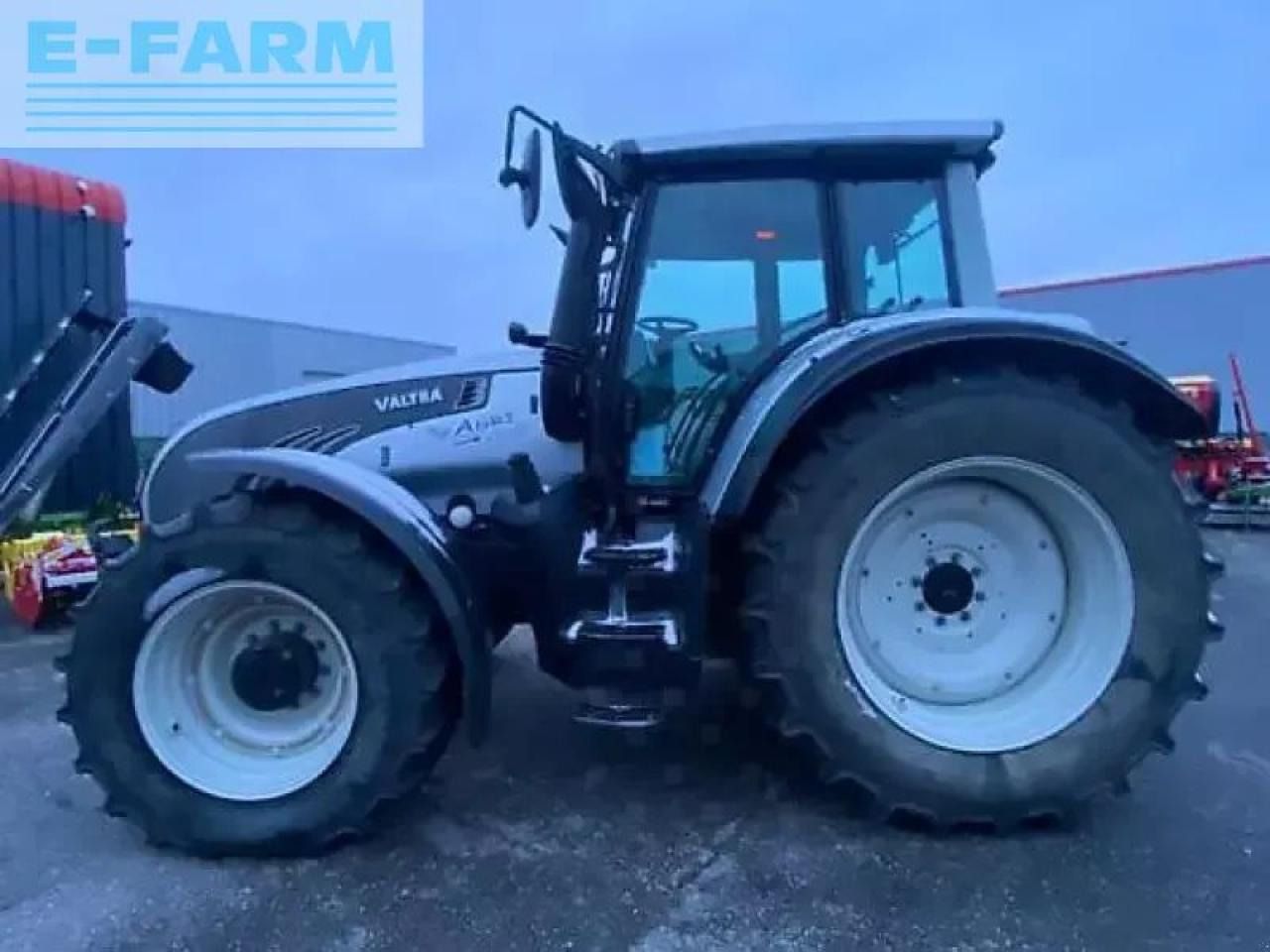 Valtra t172 hitech - Farm tractor: picture 3 Valtra t172 hitech - Farm tractor: picture 3