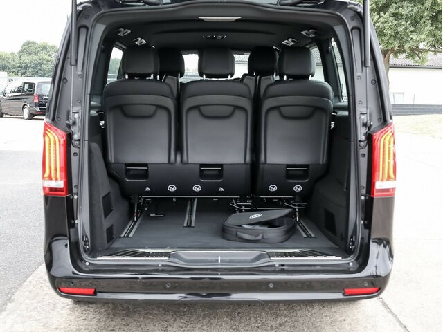 MERCEDES-BENZ EQV 300 Avantgarde Line,lang,7Sitze,2xKlima,LED - Passenger van, Electric van: picture 2 MERCEDES-BENZ EQV 300 Avantgarde Line,lang,7Sitze,2xKlima,LED - Passenger van, Electric van: picture 2