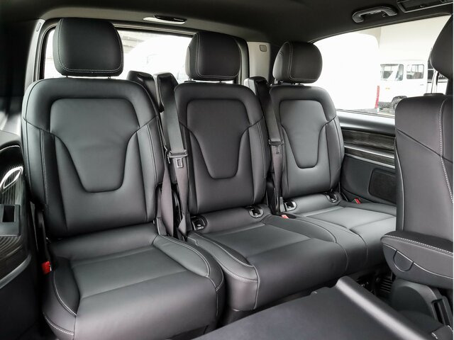 MERCEDES-BENZ EQV 300 Avantgarde Line,lang,7Sitze,2xKlima,LED - Passenger van, Electric van: picture 3 MERCEDES-BENZ EQV 300 Avantgarde Line,lang,7Sitze,2xKlima,LED - Passenger van, Electric van: picture 3